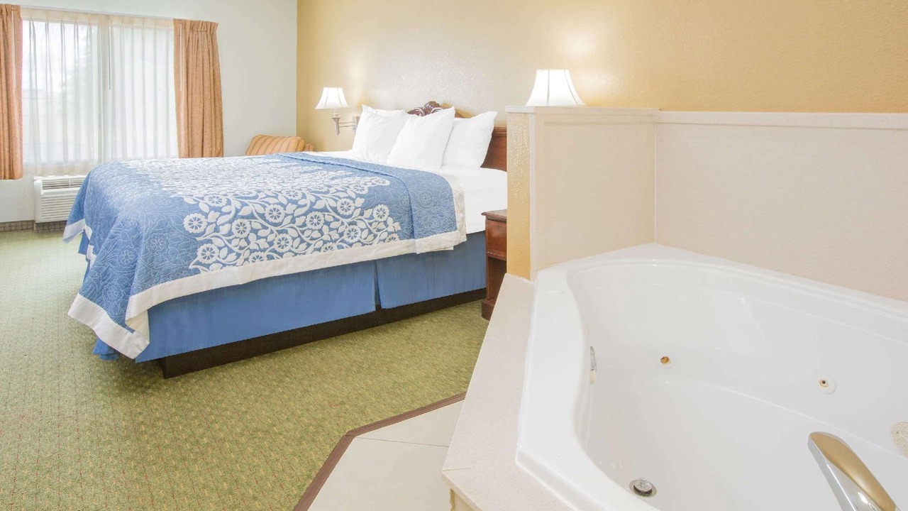 Photo of Bedroom in Hattiesburg