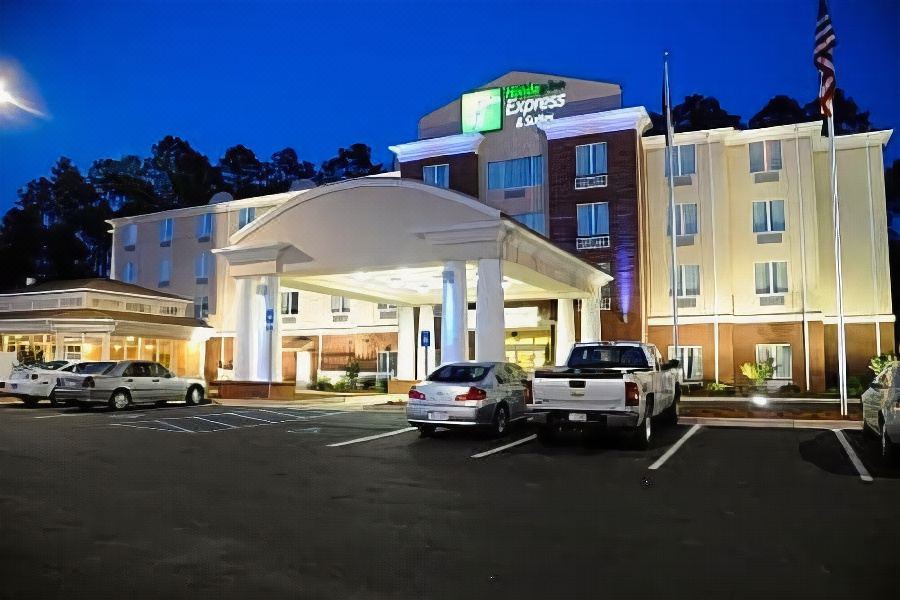 Photo of Buildings in Bainbridge