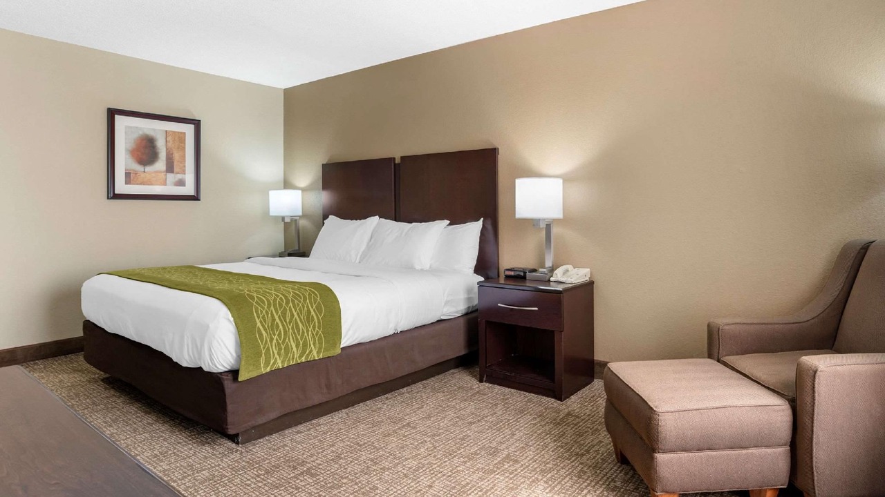 Photo of Bedroom in Pearl