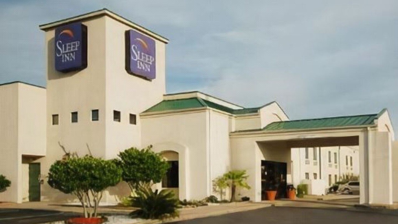 Photo of Buildings in Meridian