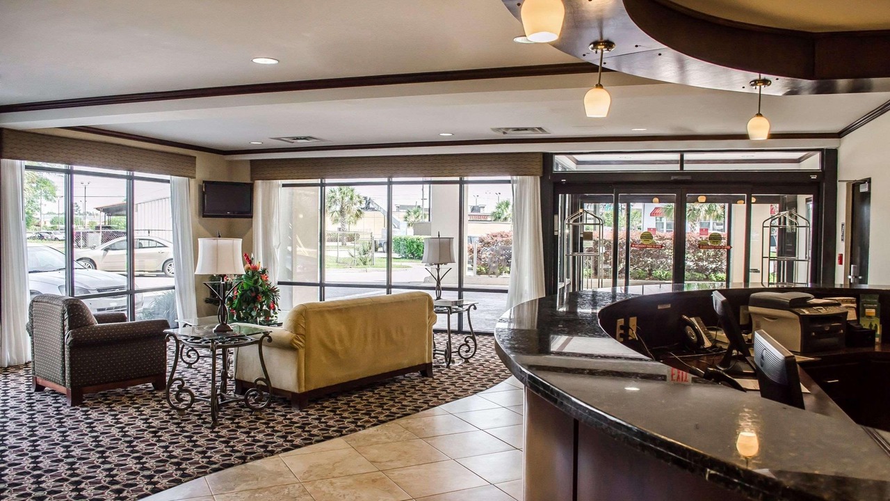 Photo of Livingroom in Saraland
