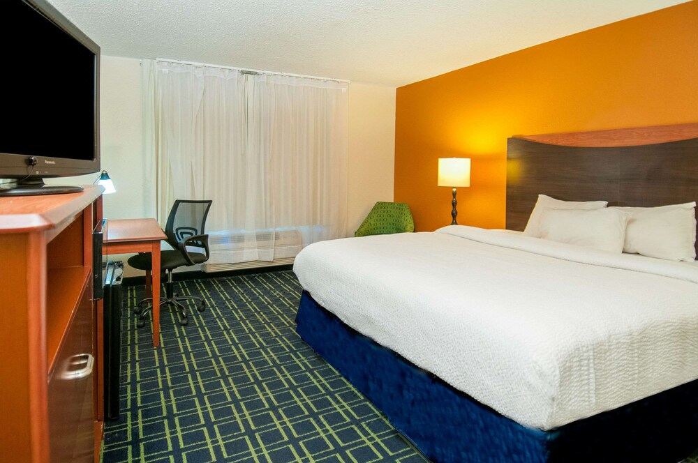 Photo of Bedroom in Tougaloo