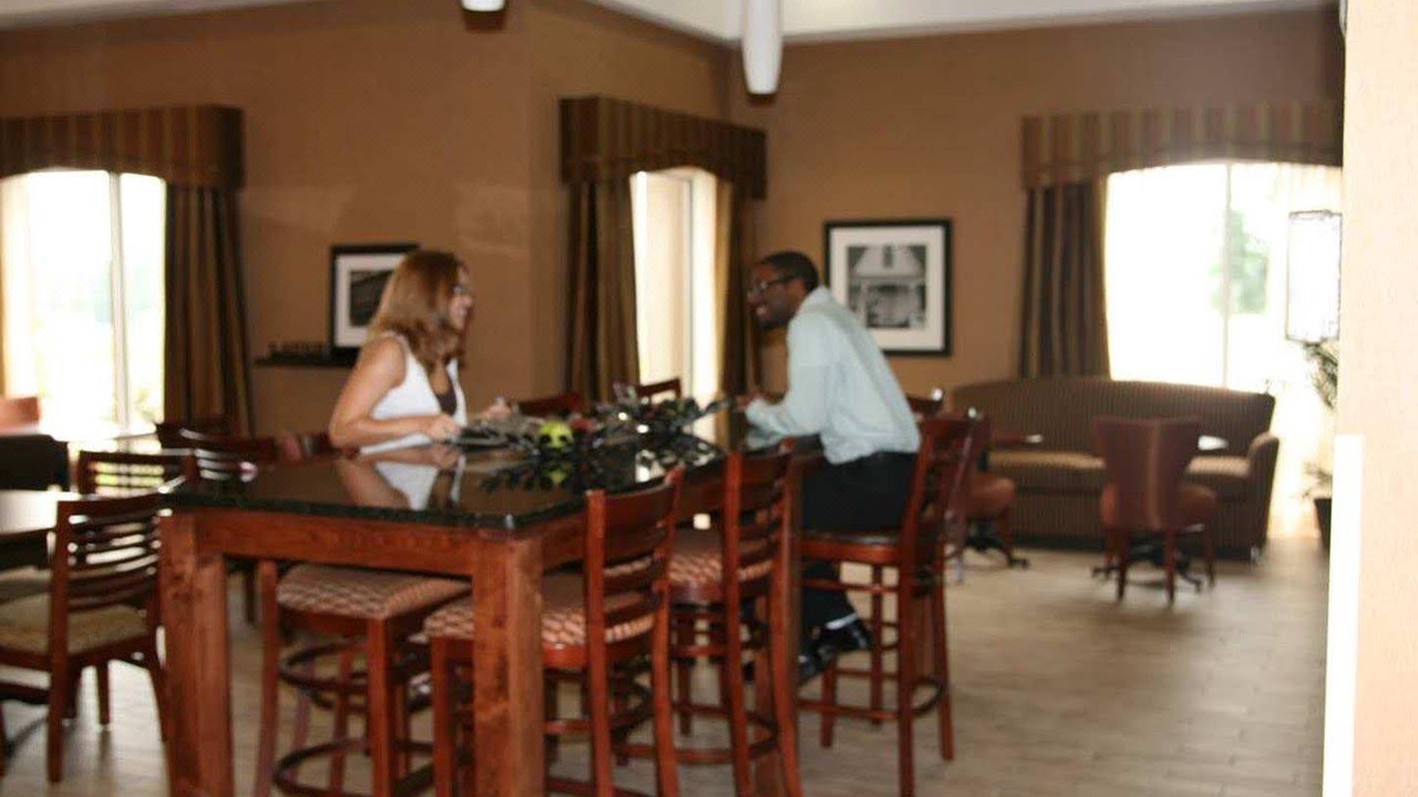 Photo of Livingroom in Alexander City
