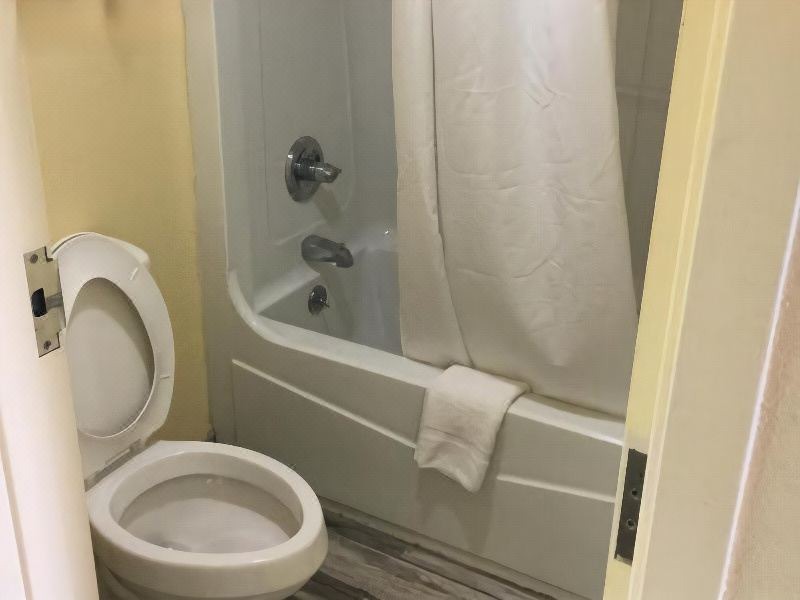 Photo of Bathroom in Eufaula