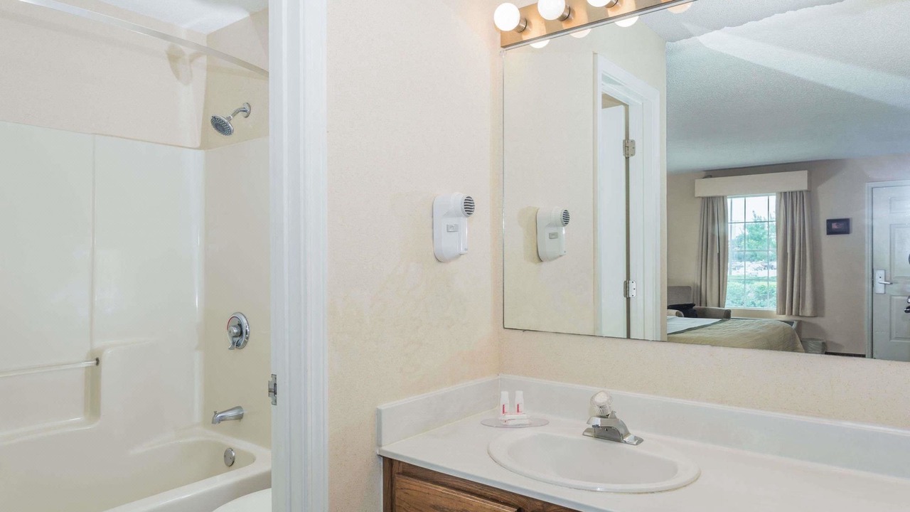 Photo of Bathroom in Valdosta