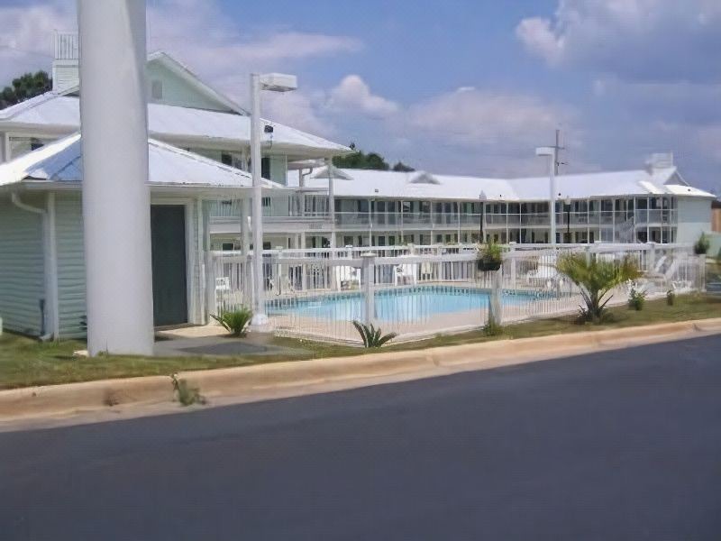 Photo of Buildings in Millbrook