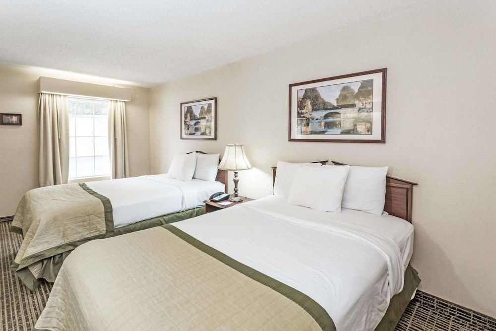 Photo of Bedroom in Valdosta