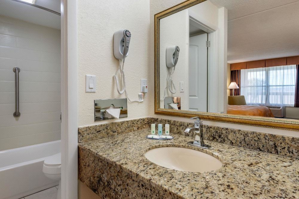 Photo of Bathroom in Palatka