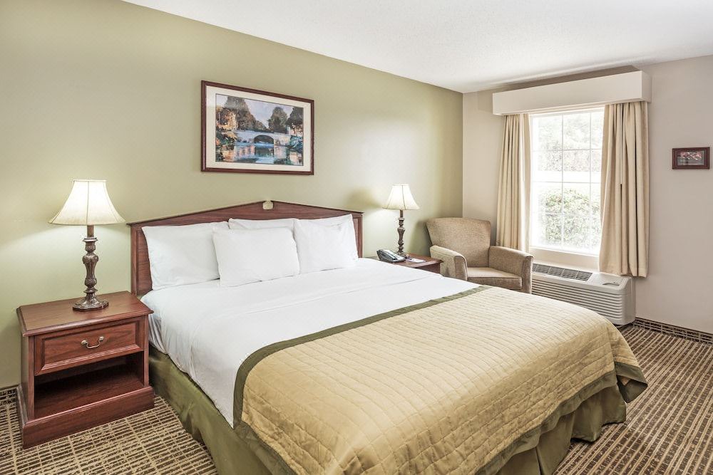 Photo of Bedroom in Valdosta