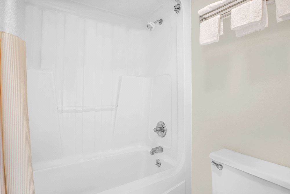 Photo of Bathroom in Eufaula
