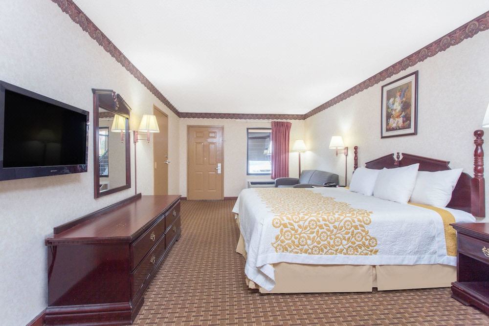 Photo of Bedroom in Thomaston