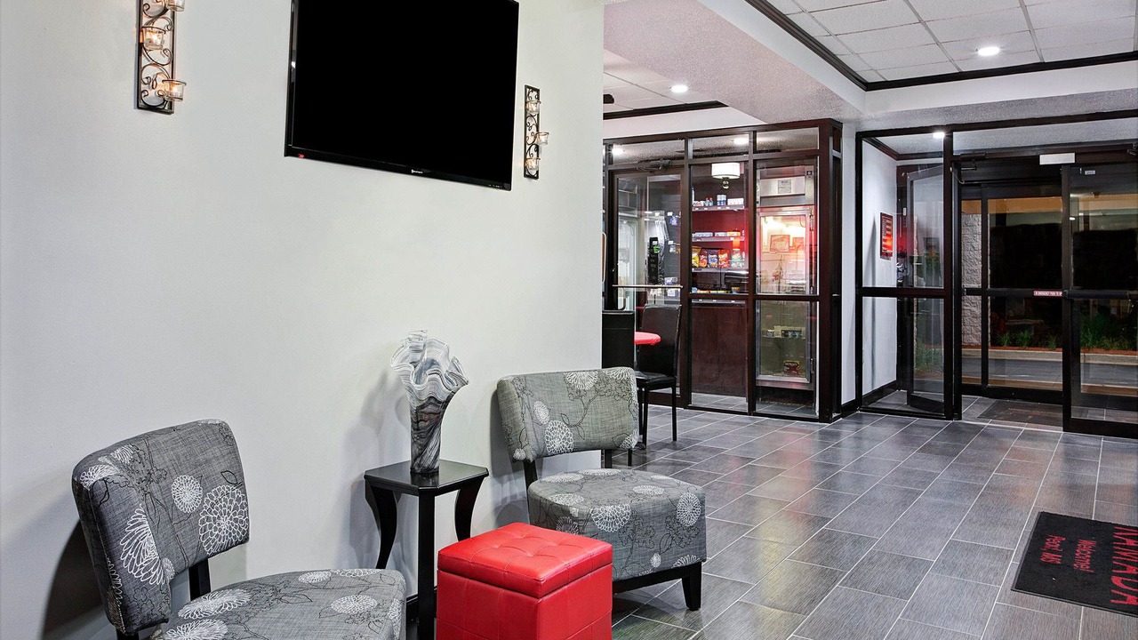 Photo of Livingroom in Pearl