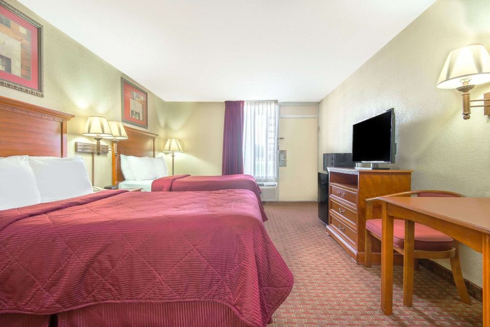 Photo of Bedroom in Shorter