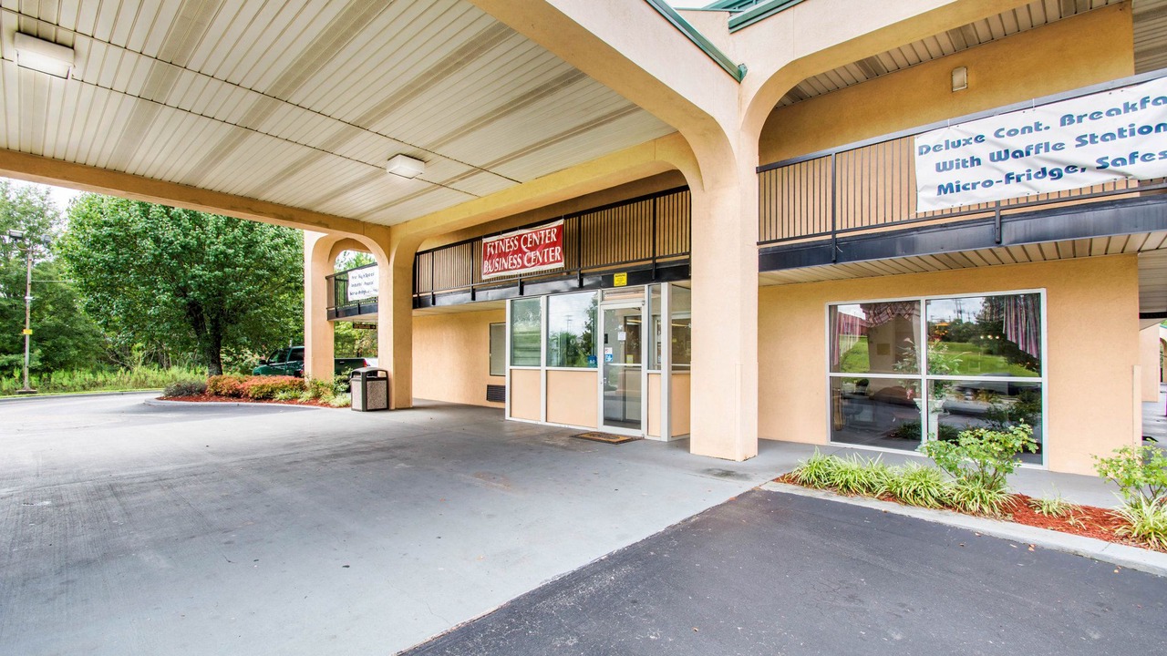 Photo of Buildings in Troy