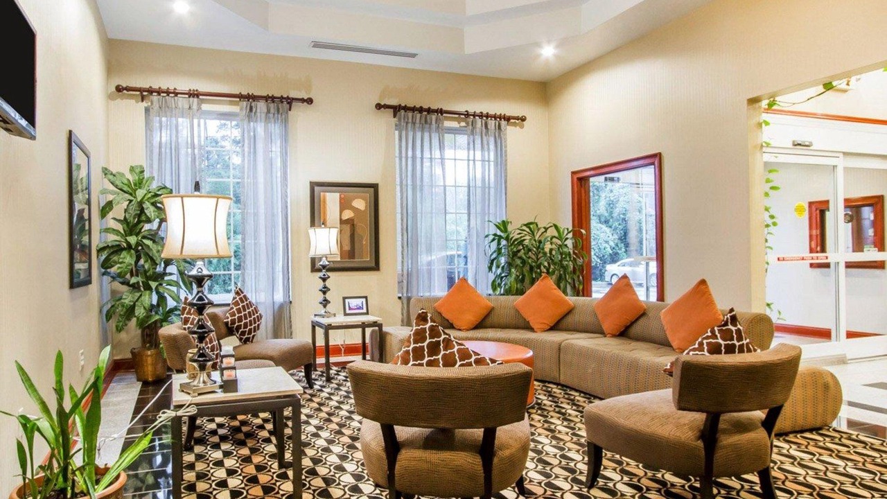 Photo of Livingroom in Greenville