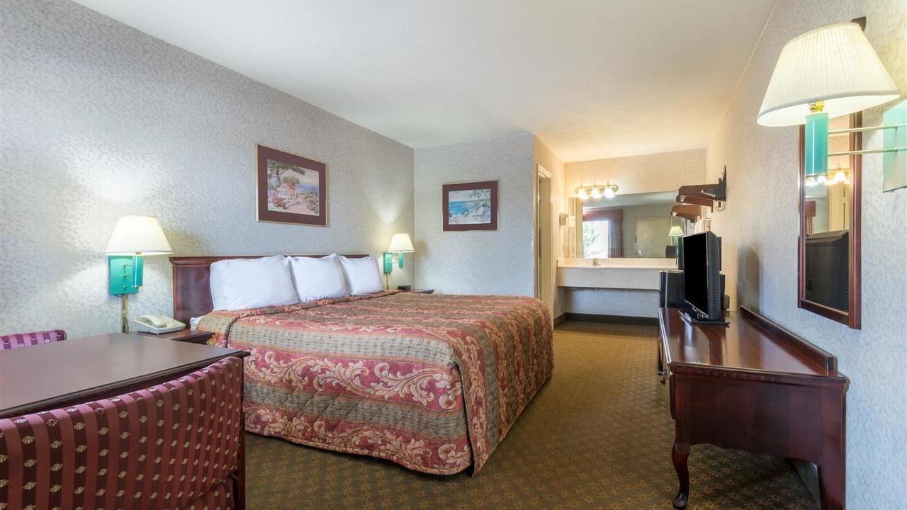 Photo of Bedroom in Greenville