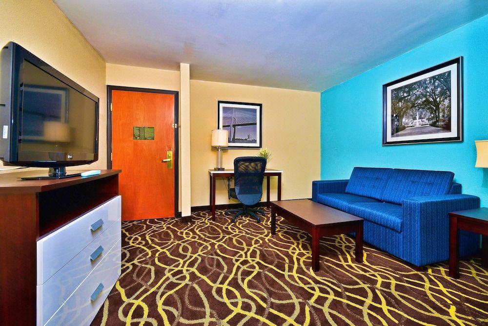 Photo of Livingroom in Pooler