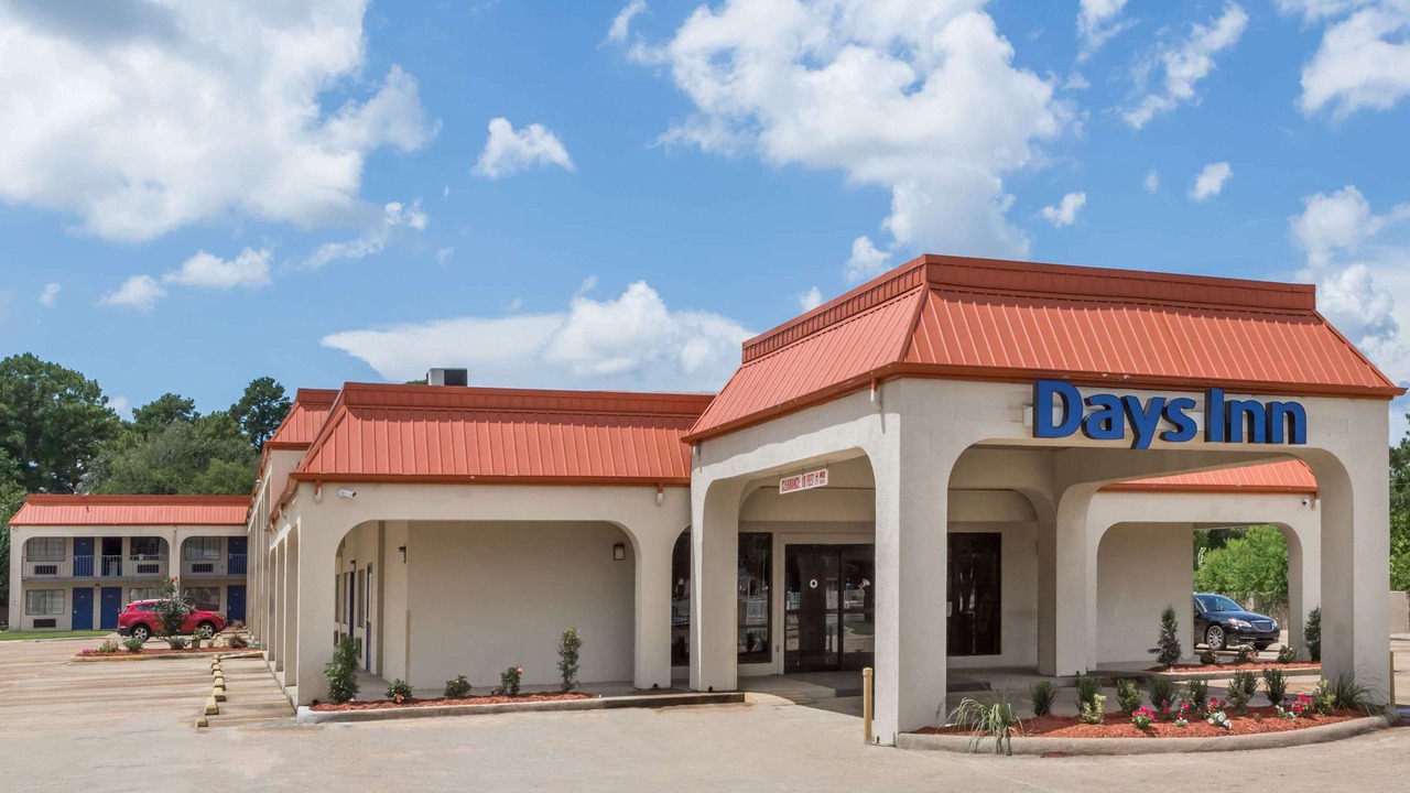 Photo of Buildings in Pearl