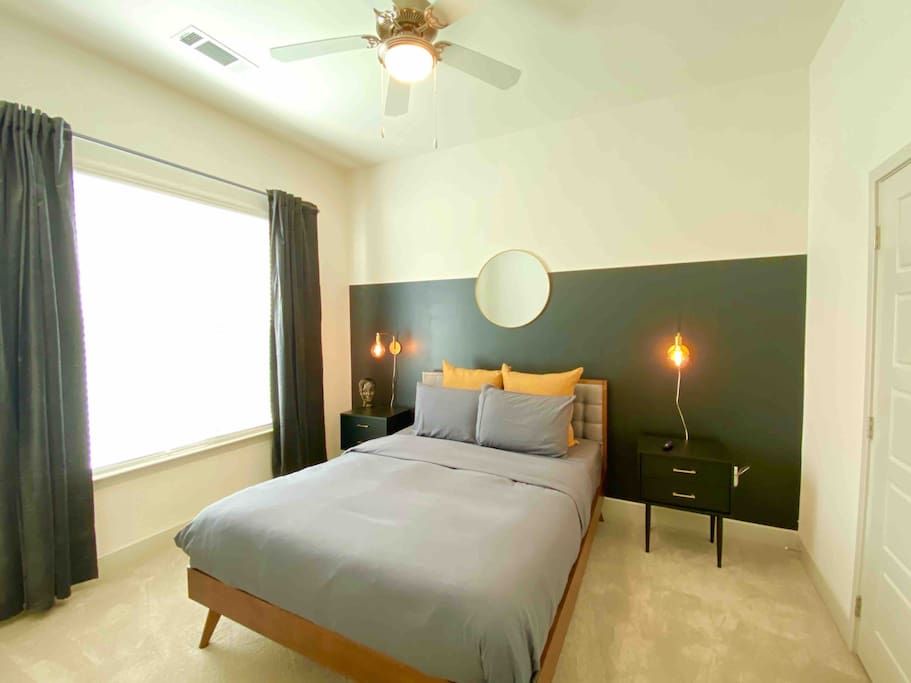 Photo of Bedroom in Oakland