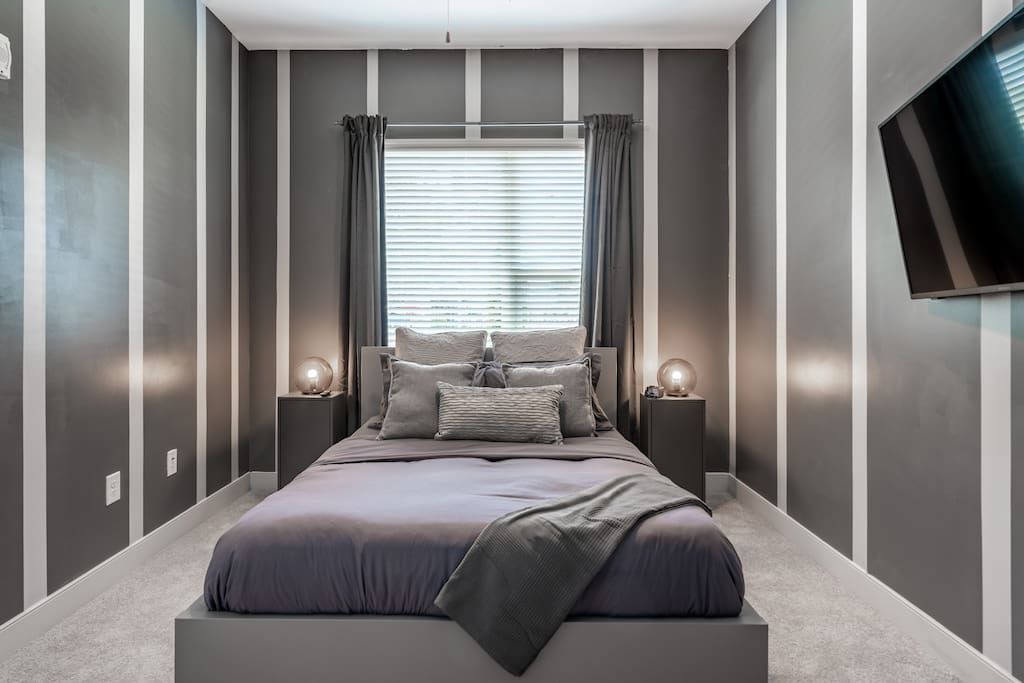 Photo of Bedroom in Oakland