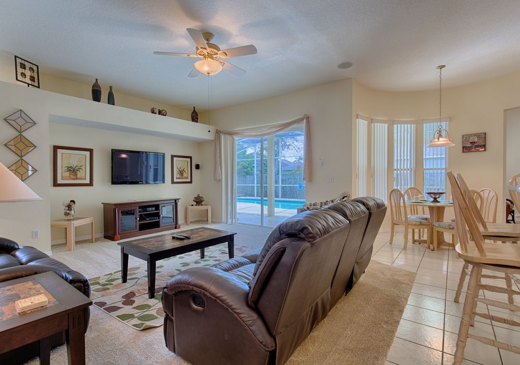 Photo of Livingroom in Ridgewood Lakes