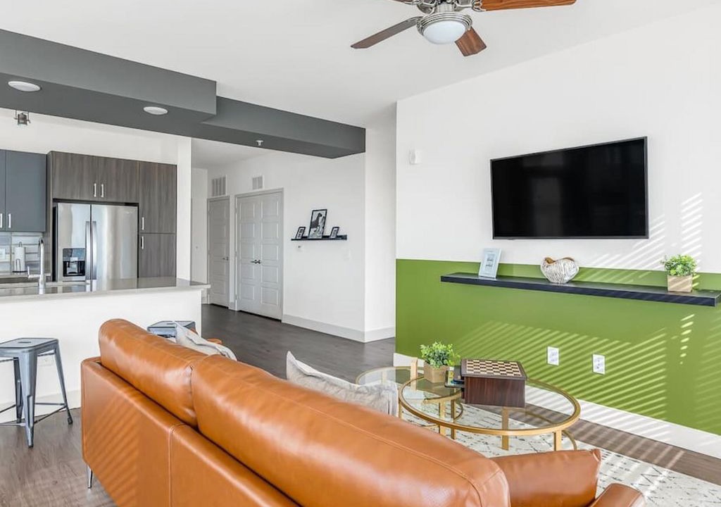 Photo of Livingroom in Oakland