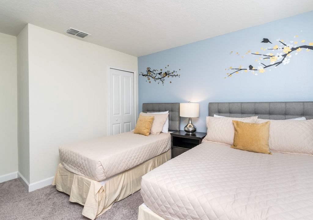 Photo of Bedroom in Loma Vista
