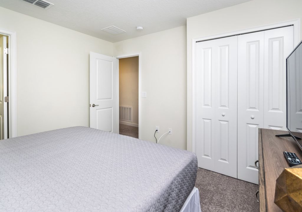 Photo of Bedroom in Loma Vista