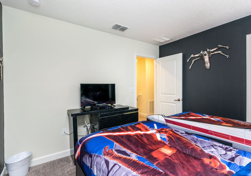 Photo of Bedroom in Loma Vista