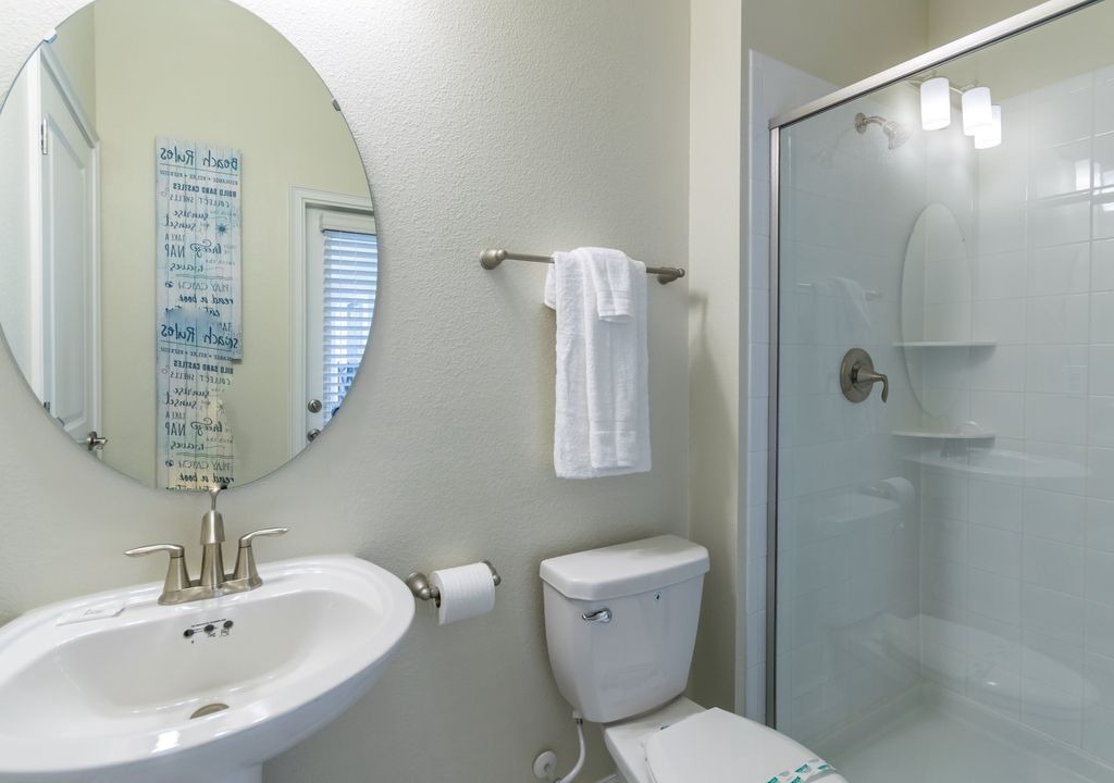 Photo of Bathroom in Loma Vista