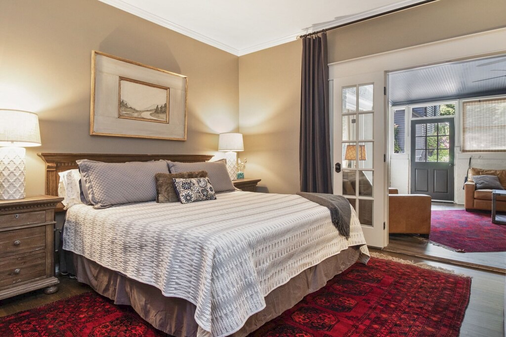 Photo of Bedroom in Virginia Highland