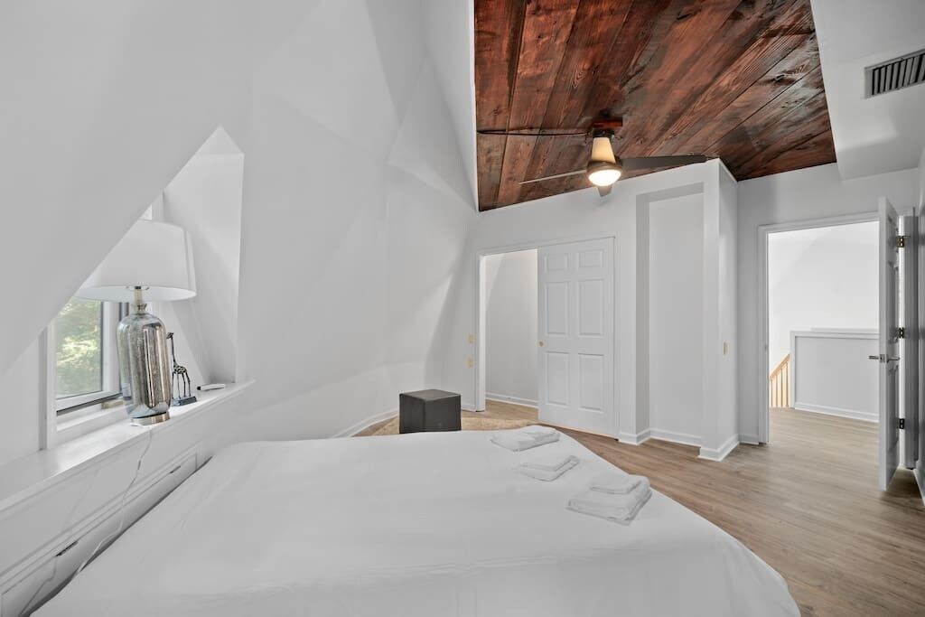 Photo of Bedroom in Normal