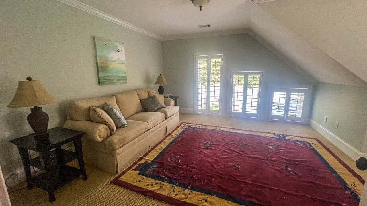 Photo of Livingroom in Eatonton
