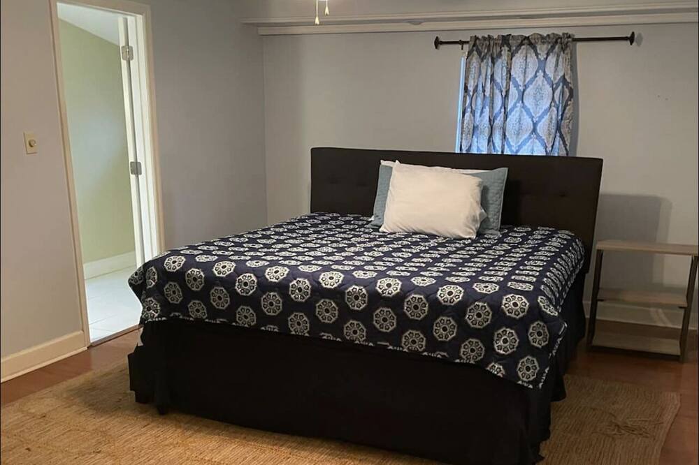 Photo of Bedroom in Albany