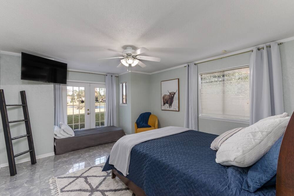 Photo of Bedroom in Daytona Beach