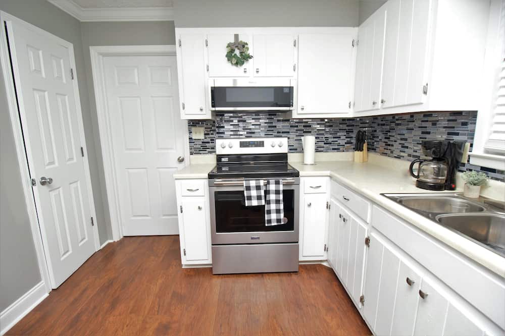 Photo of Kitchen in Perry