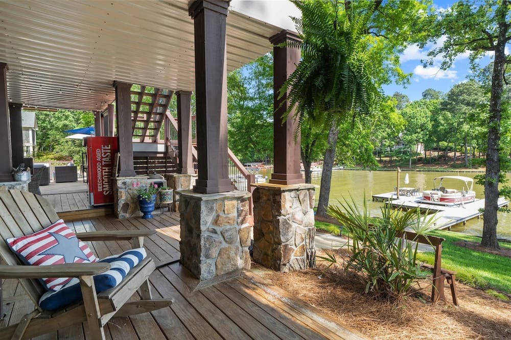 Photo of Patio Balcony in Reynolds Landing