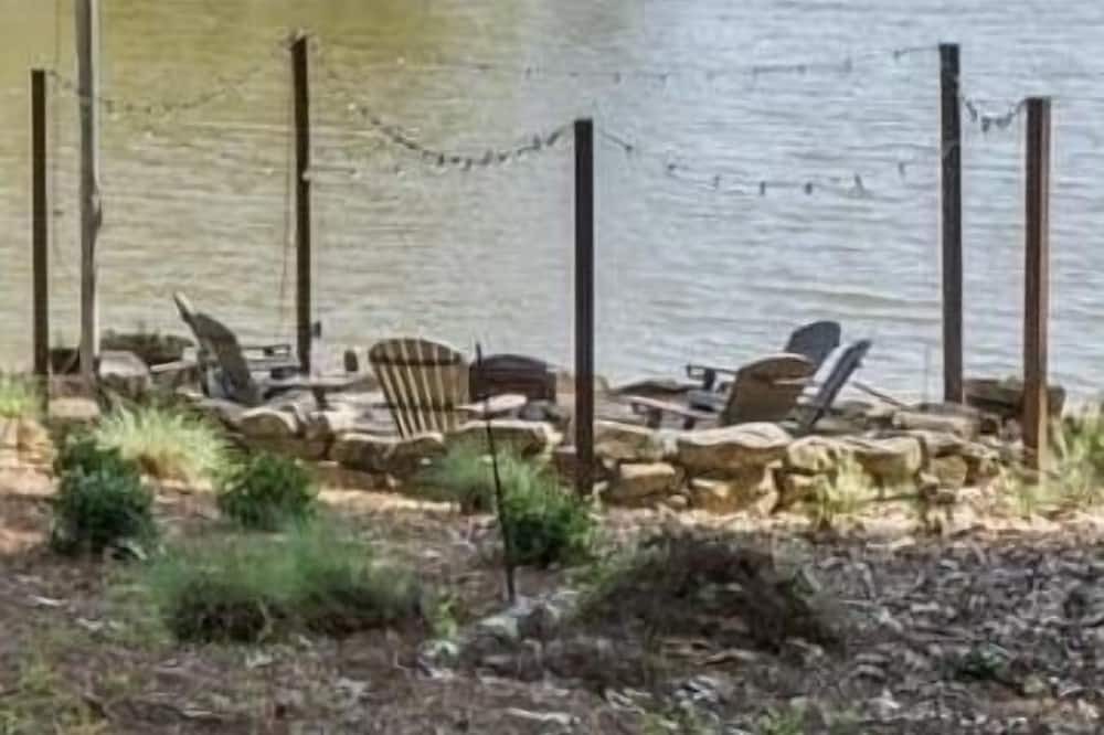 Photo of Others in Reynolds Landing