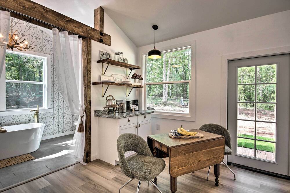 Photo of Livingroom in Milledgeville