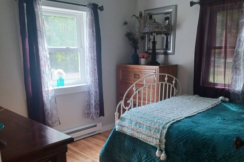 Photo of Bedroom in Baldwin