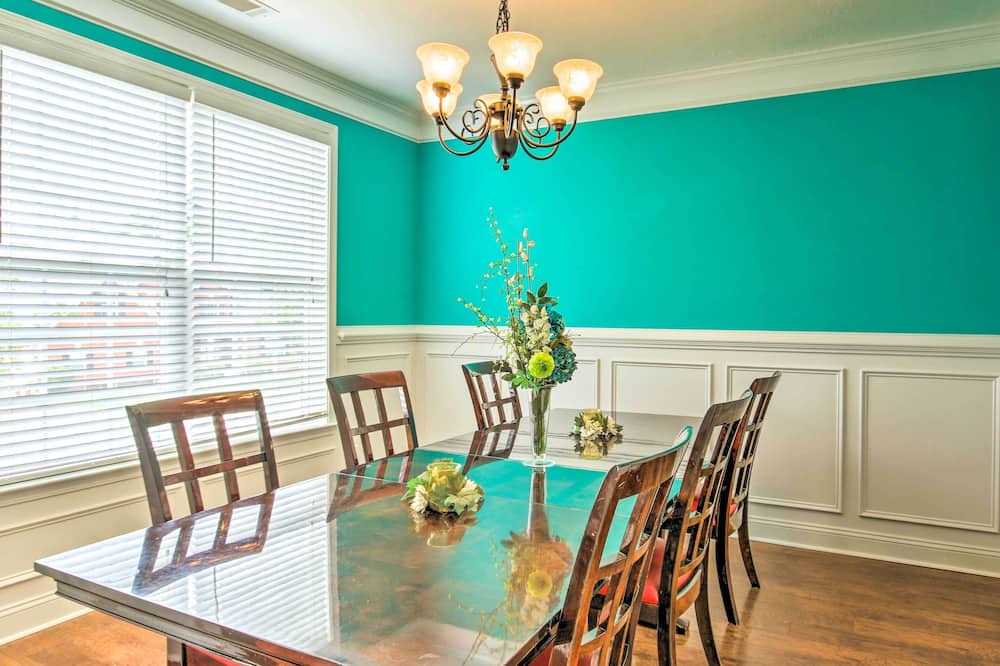 Photo of Bedroom in Grovetown