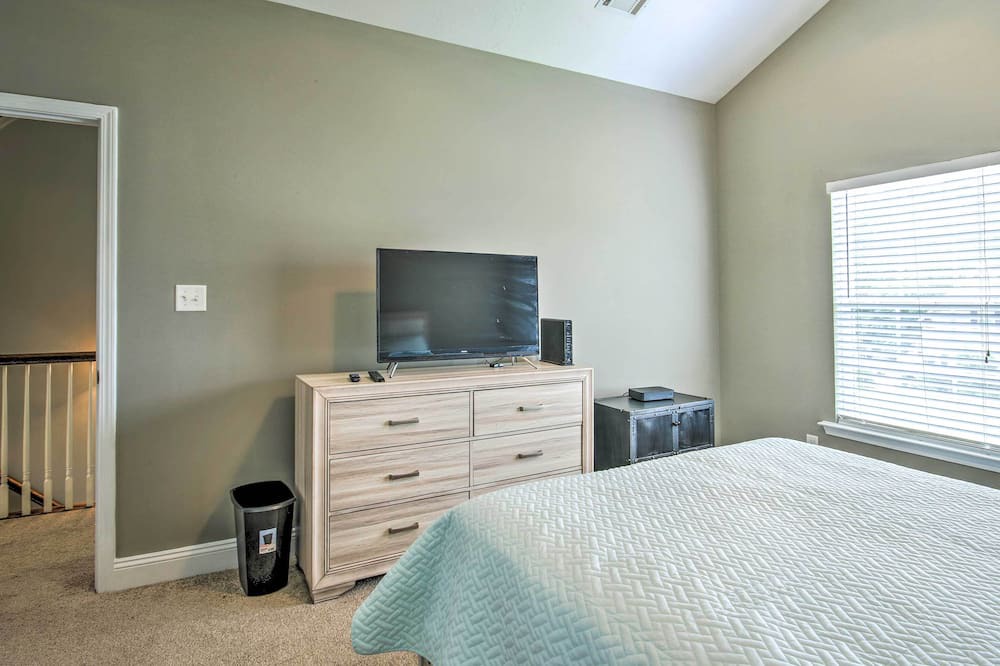 Photo of Bedroom in Grovetown