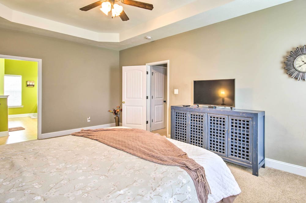 Photo of Bedroom in Grovetown