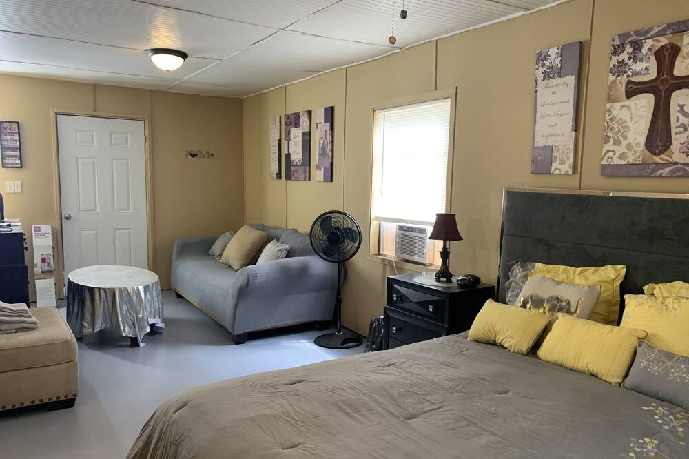 Photo of Bedroom in Graham