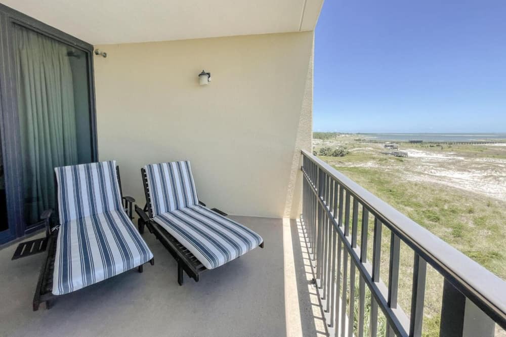 Photo of Patio Balcony in Royal Lagoons