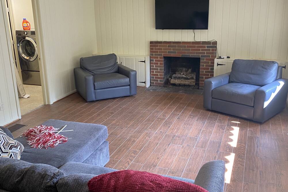 Photo of Livingroom in Tuscaloosa