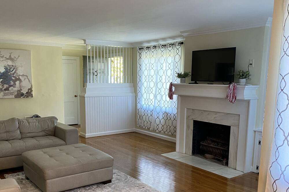 Photo of Livingroom in Tuscaloosa