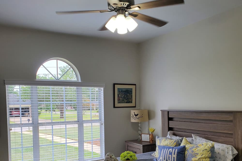 Photo of Bedroom in Saint Elmo