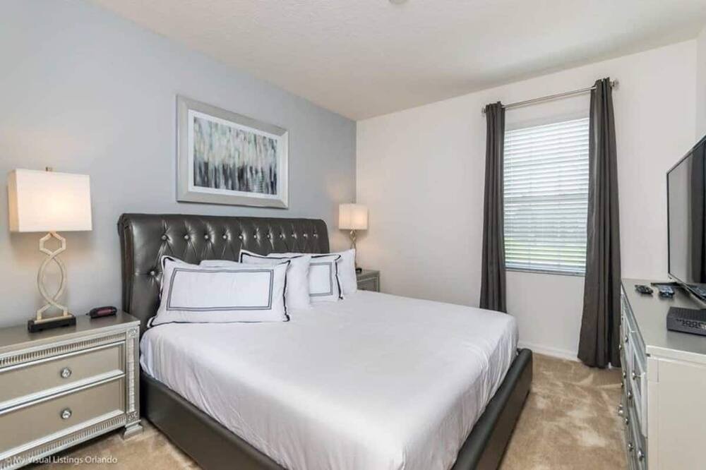 Photo of Bedroom in Loughman