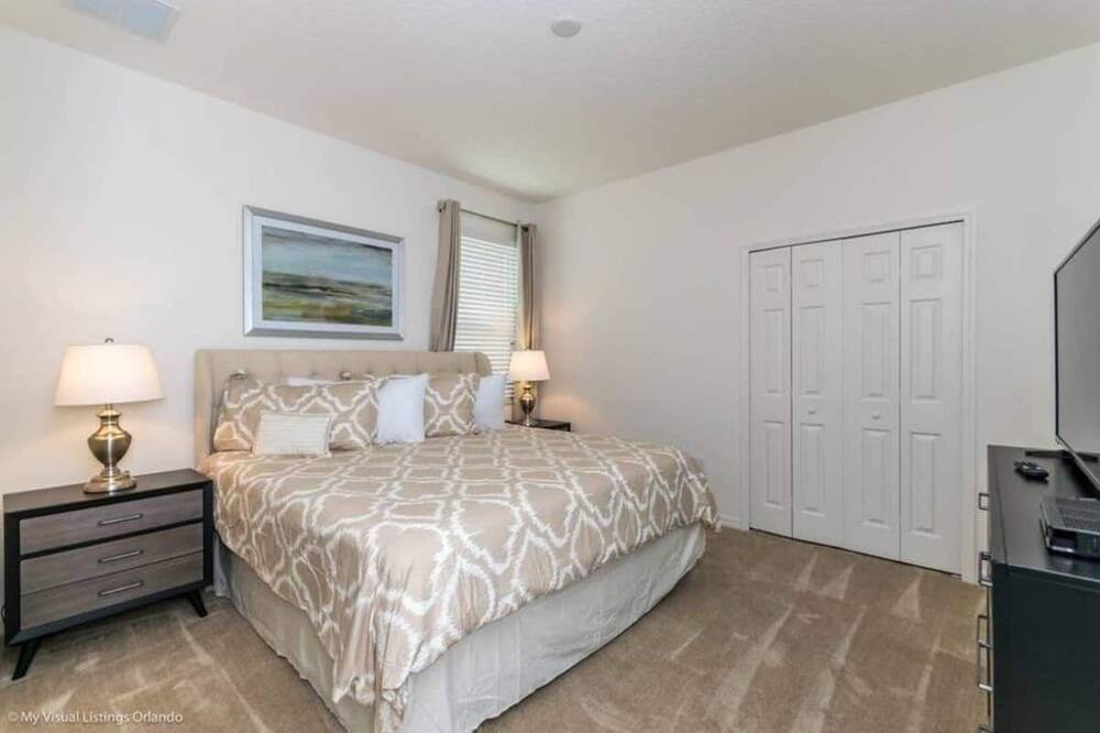 Photo of Bedroom in Loughman